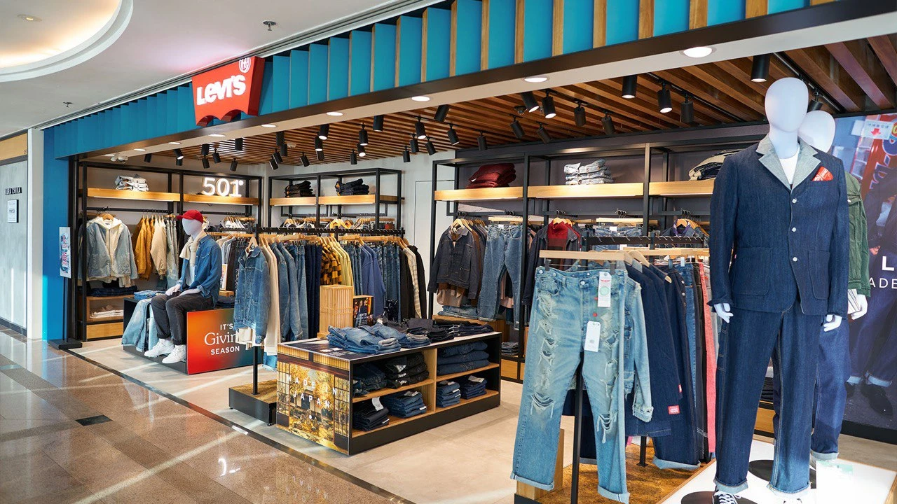 Barclays ожидает роста акций Levi Strauss более чем на треть / Фото: shutterstock