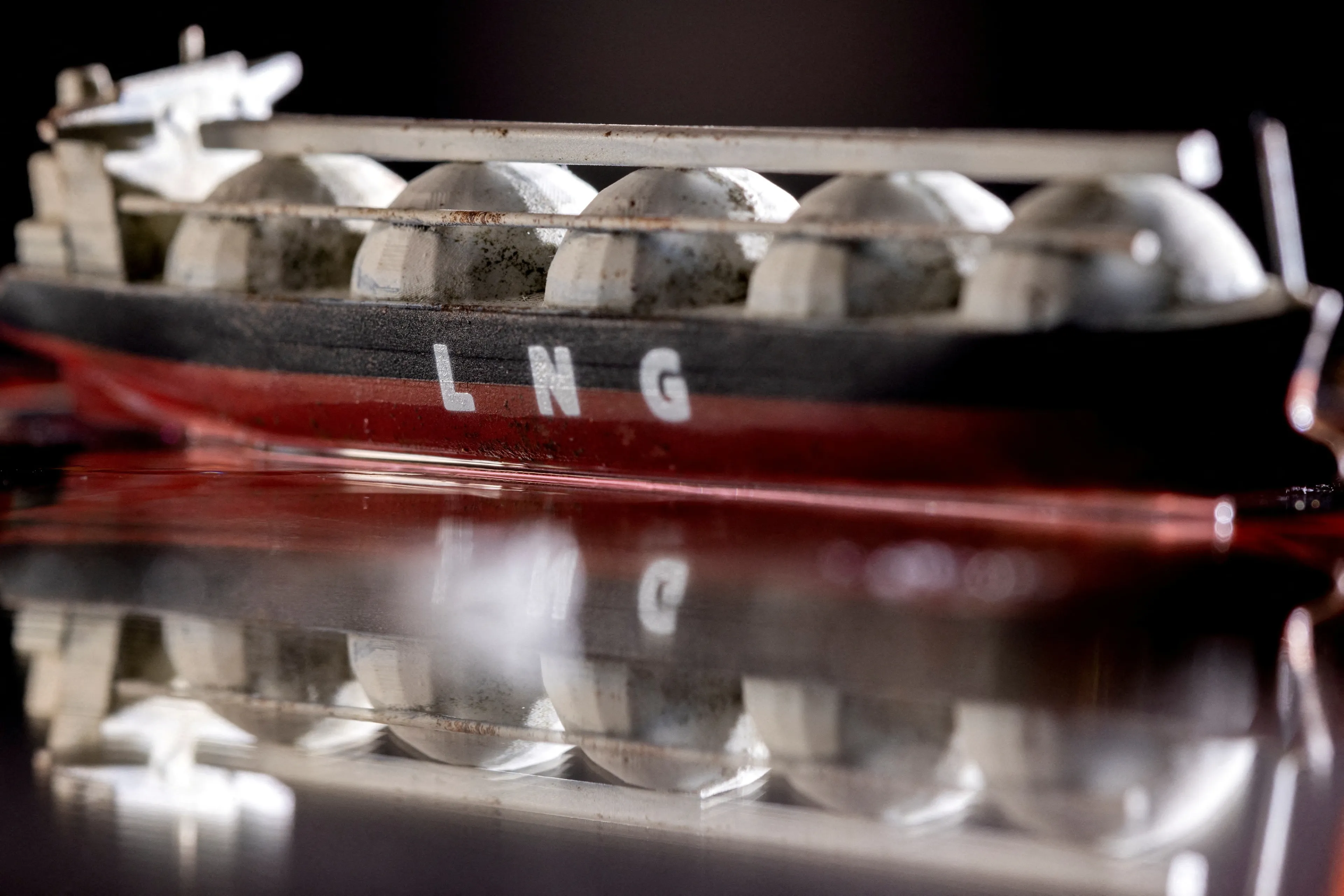 Производители СПГ могут стать одними из основных бенефициаров возвращения Дональда Трампа в Белый дом / Фото: Reuters/Dado Ruvic