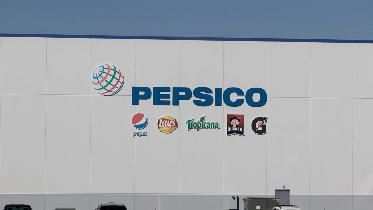 Акции PepsiCo снизились на 10,5% за последние три месяца, в то время как индекс S&P 500 вырос почти на 5% / Фото: Shutterstock