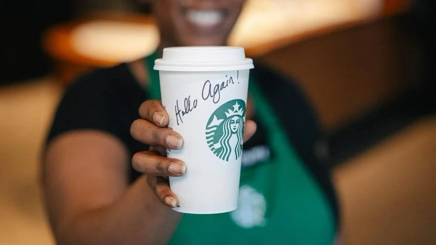 С момента прихода нового гендиректора Брайана Никкола акции Starbucks восстановились почти на четверть/ Фото: starbucks.com