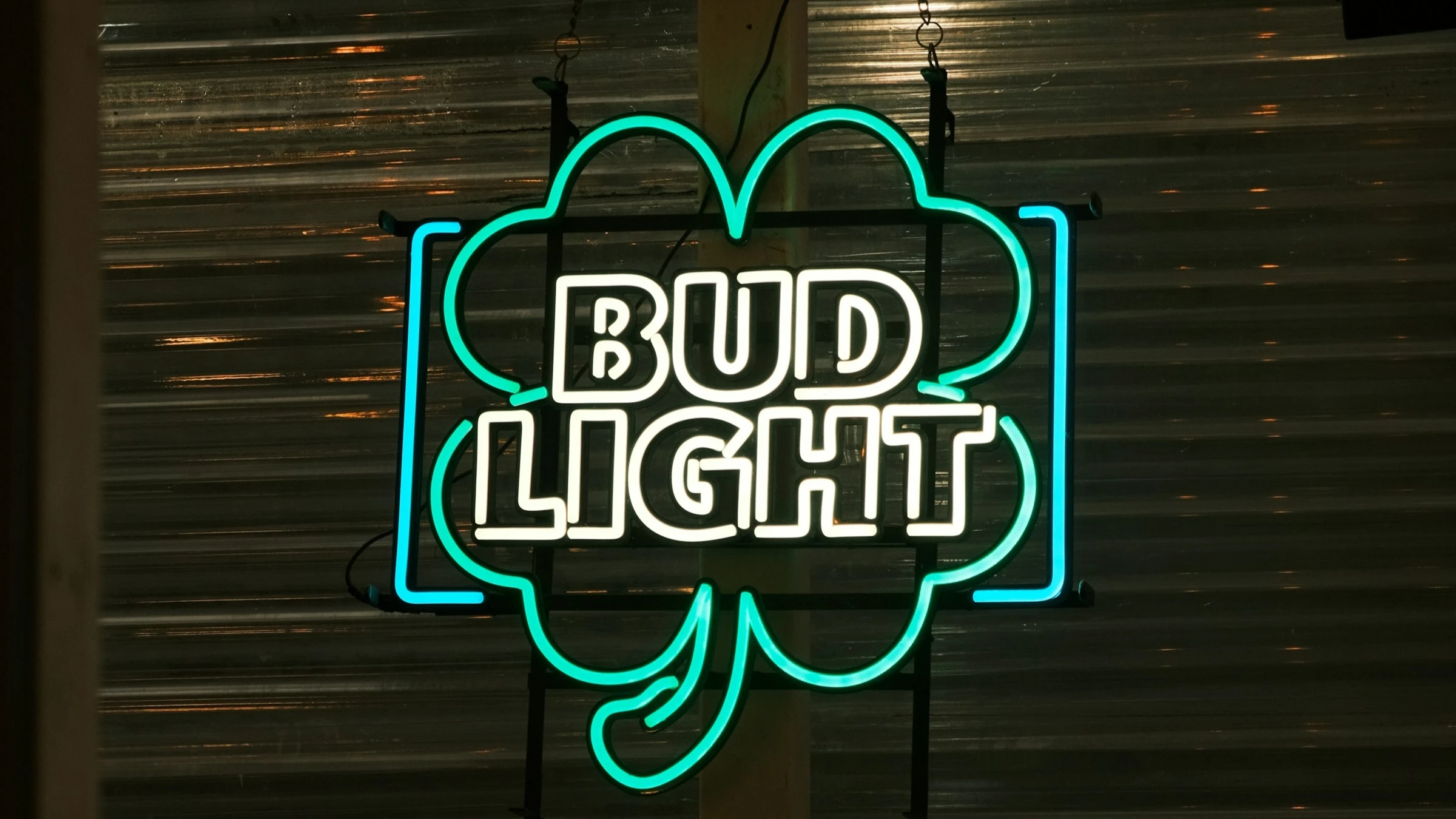 AB InBev продолжает восстанавливаться после бойкота на ее пиво в США / Фото: Unsplash/Hugo Breyer