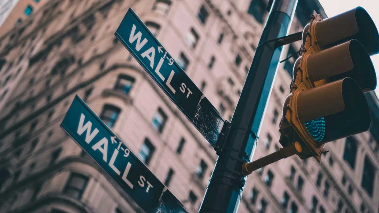 В ожидании важных макрорелизов аналитики прогнозируют высокий уровень волатильности / Фото: Unsplash/Lo Lo