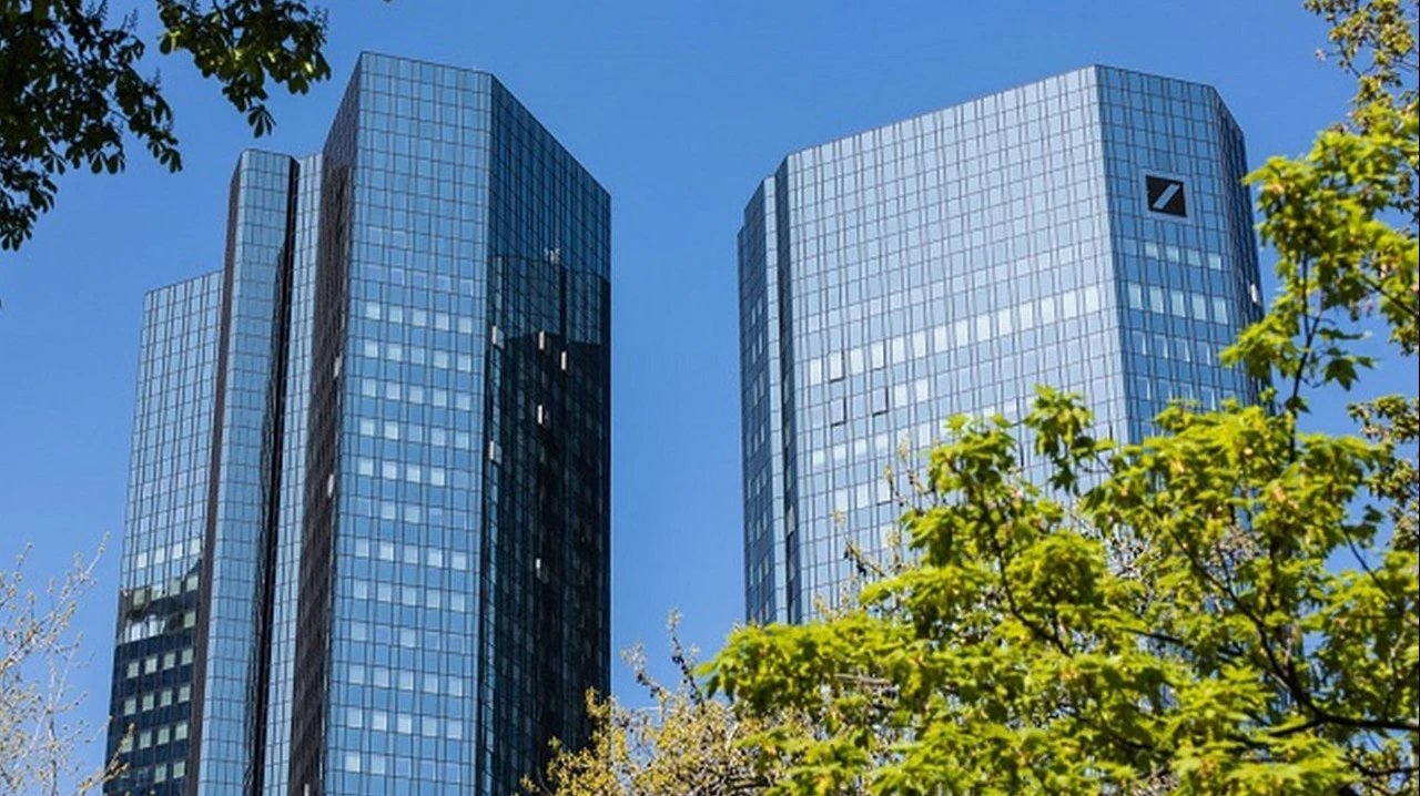 Deutsche Bank предполагает, что S&P 500 может упасть до 5250 пунктов к апрелю, но достичь 7000 пунктов к концу года / Фото: Deutsche Bank