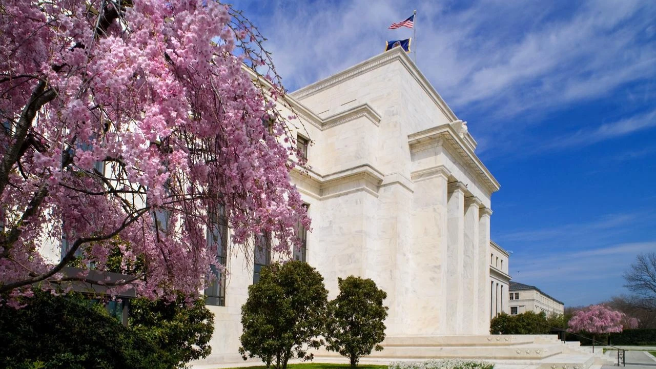 ФРС США оставила в силе процентную ставку и спрогнозировала два ее понижения в 2025 году / Фото: Flickr/Federalreserve