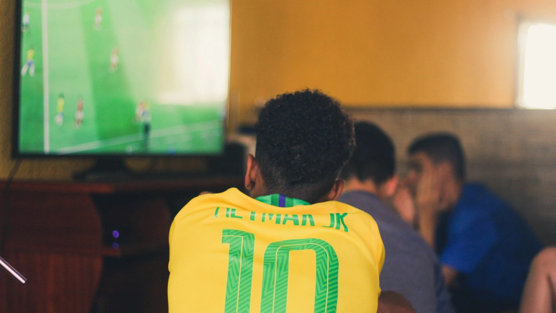 Sports streaming provider Fubo could triple its market capitalization after striking a deal with Disney. / Photo: Unsplash/Gustavo Ferreira