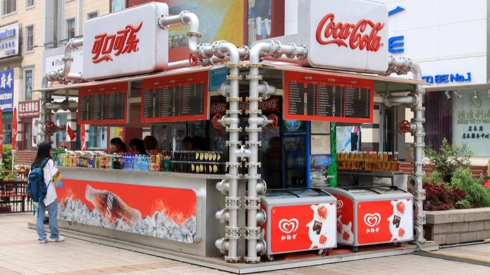 Китай ввел 84%-ые пошлины на товары из США / Фото: chinahbzyg / Shuetterstock.com