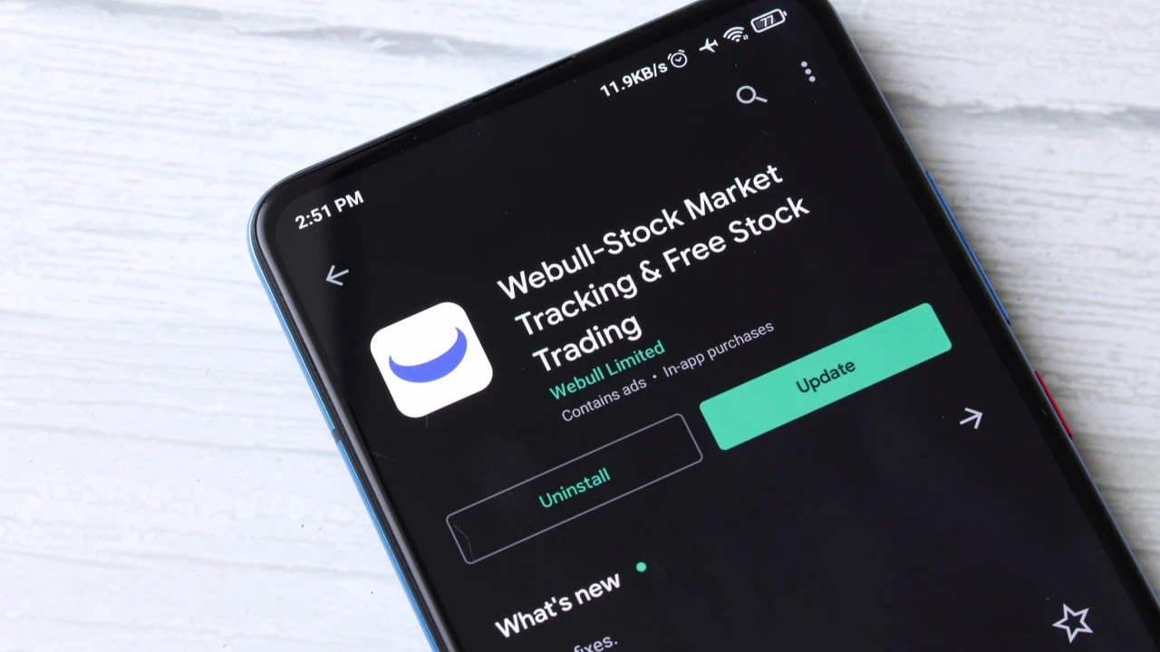 Акции платформы цифровых инвестиций Webull взлетели более чем на 370% / Фото: sdx15 / Shutterstock.com