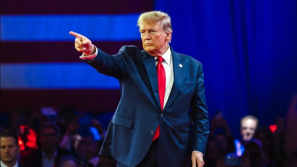 В среду глава ФРС Джером Пауэлл сказал, что ФРС не будет спешить со снижением ставок/ Фото: Jonah Elkowitz/ Shutterstock.com