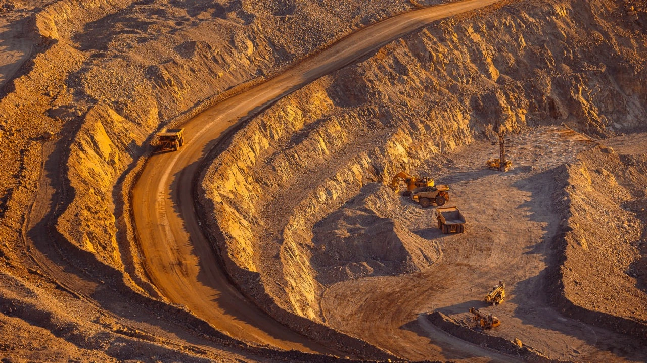 Цена на золото 22 апреля установила новый рекорд, преодолев отметку в $3500 за унцию / Фото: Parilov / Shutterstock.com