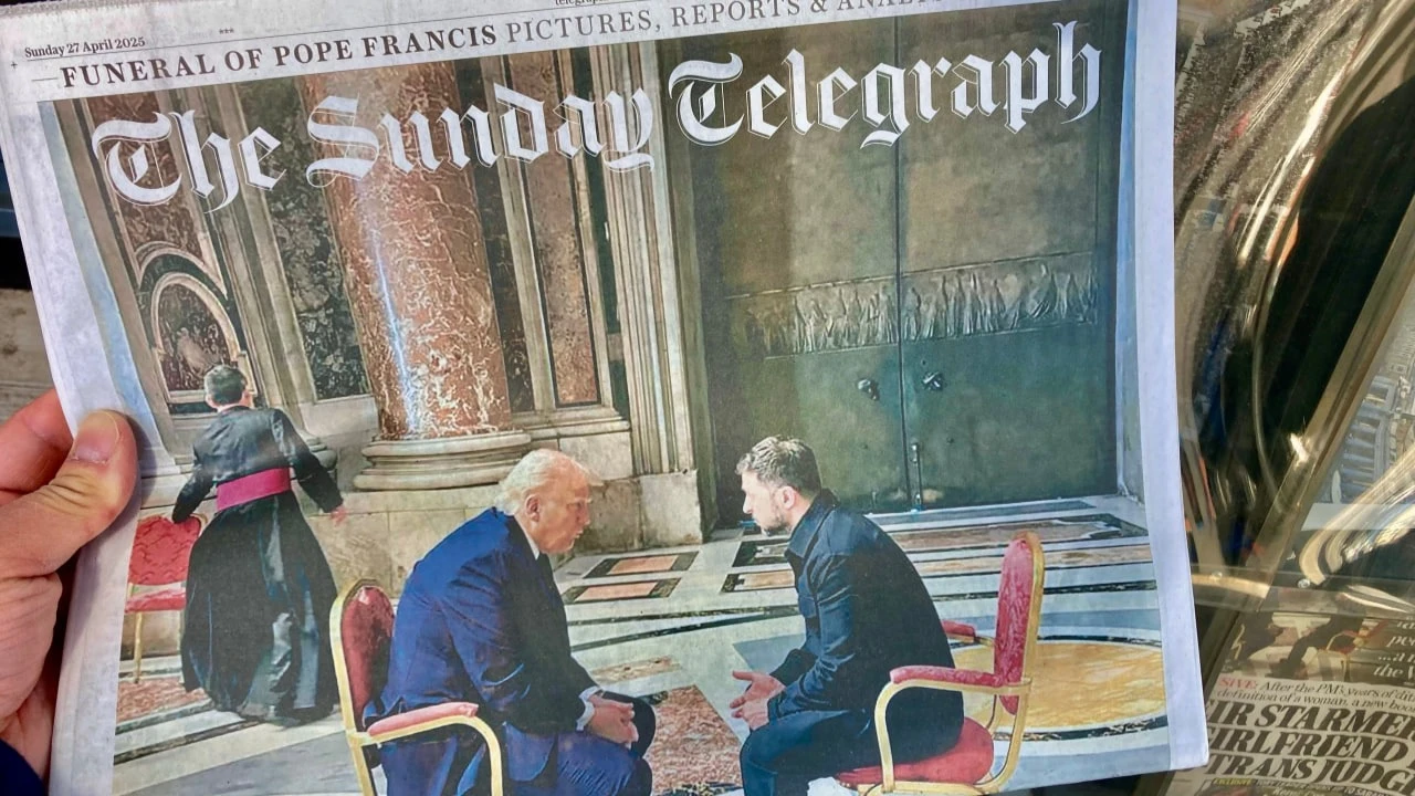 На минувших выходных весь мир облетели фотографии новой встречи Трампа и Зеленского в Ватикане в день похорон Папы Римского / Фото: Steve Travelguide / Shutterstock.com