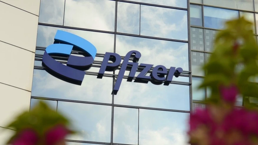 С начала года рыночная стоимость Pfizer сократилась более чем на 9% / Фото: ShU studio/Shutterstock.com