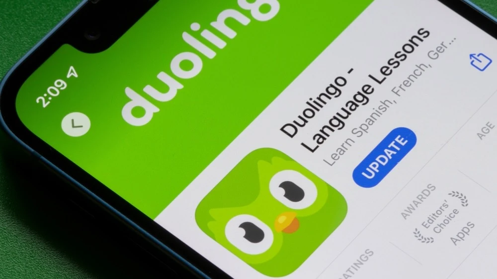 Duolingo запустит 148 новых курсов, разработанных при помощи генеративного ИИ / Фото: Shutterstock.com