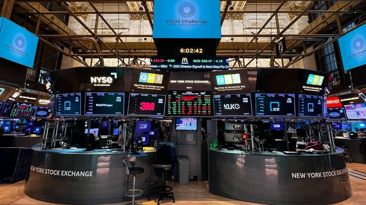 Инвесторы распродают американские акции третью неделю подряд / Фото: X/NYSE