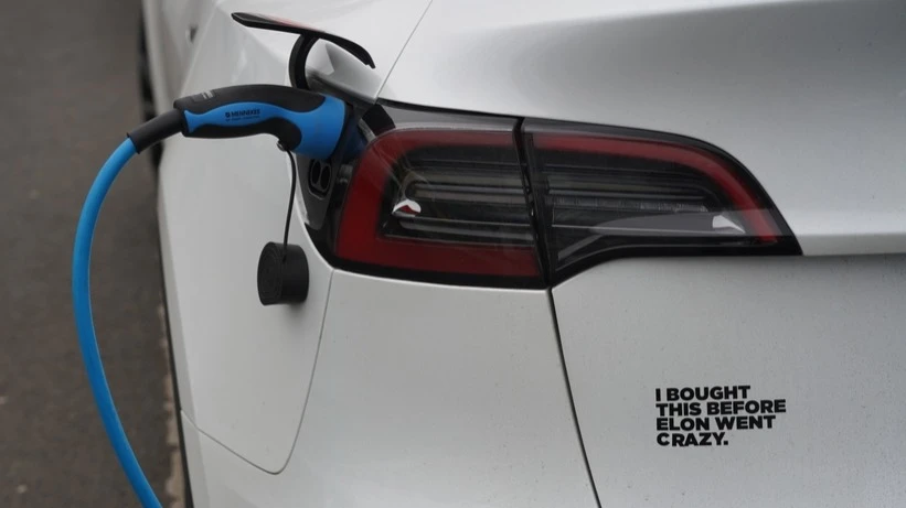 Увлечение Илона Маска политикой отталкивает клиентов от Tesla / Фото: Achim Wagner/Shutterstock.com