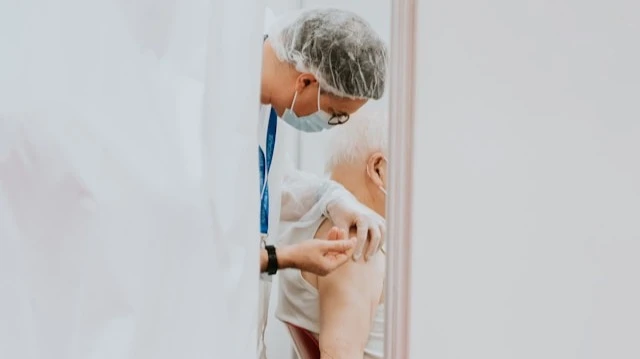 The main trigger for the losses was declining customer numbers. / Photo: Unsplash/Mathurin NAPOLY / matnapo