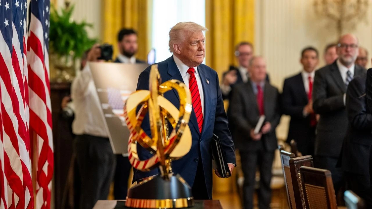 Участники рынка ожидают новостей о переговорах по взаимной торговле, анонсированных Дональдом Трампом / Фото: X/The White House