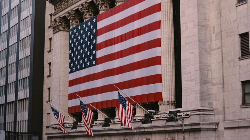 Стратег BofA считает, что рост американских акций во втором квартале был оправданным, но не ждет продолжения ралли / Фото: Unsplash/Alec Favale