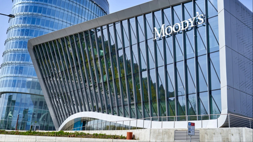 Инвесторы оказались готовы к решению Moody’s понизить депозитные рейтинги крупнейших банков США, включая Bank of America, JPMorgan Chase и Wells Fargoв / Фото: shutterstock/Andrius Zemaitis