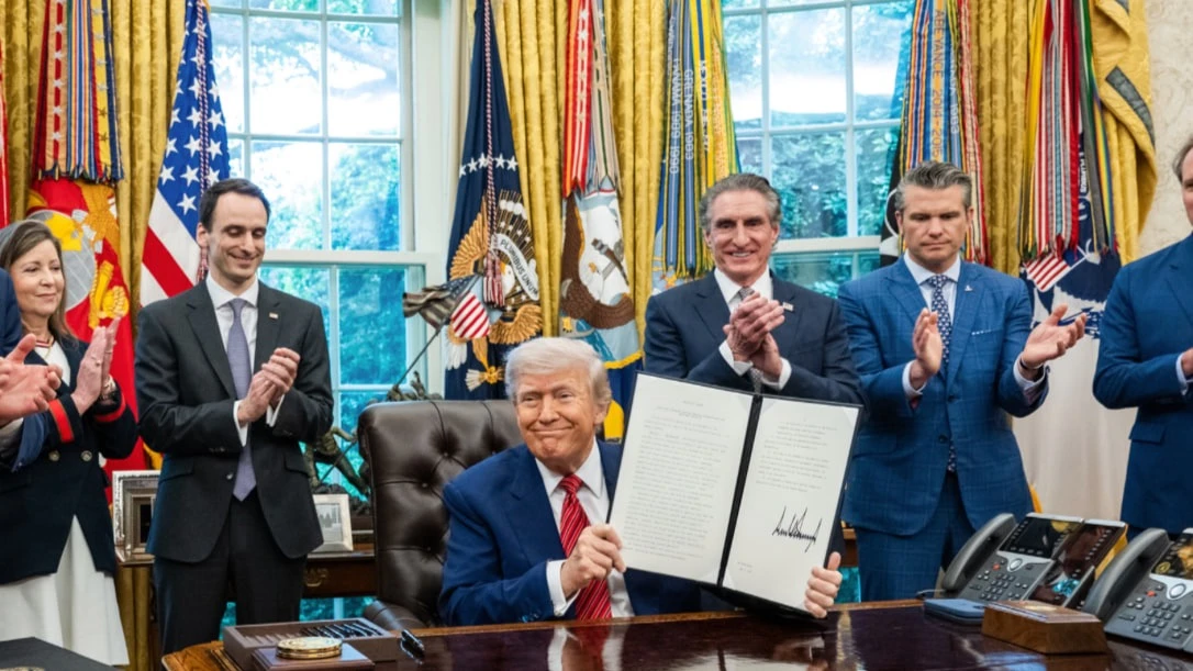 Президент США Дональд Трамп подписал указы по реформированию сектора ядерной энергетики США. Фото: x/The White House