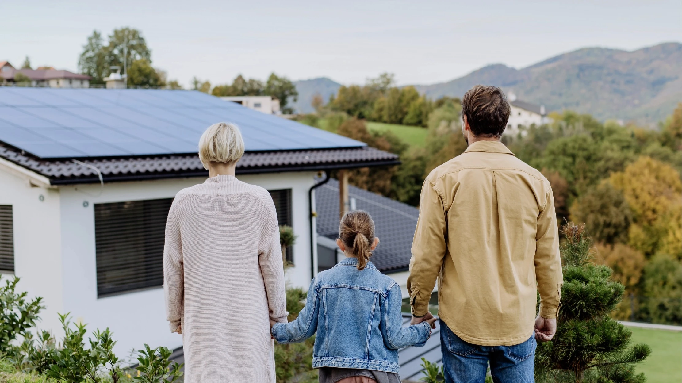 Zeo Energy сливается с Heliogen, чтобы предлагать альтернативную энергею не только домовладельцам, но и предприятиям / Фото: zeoenergy.com