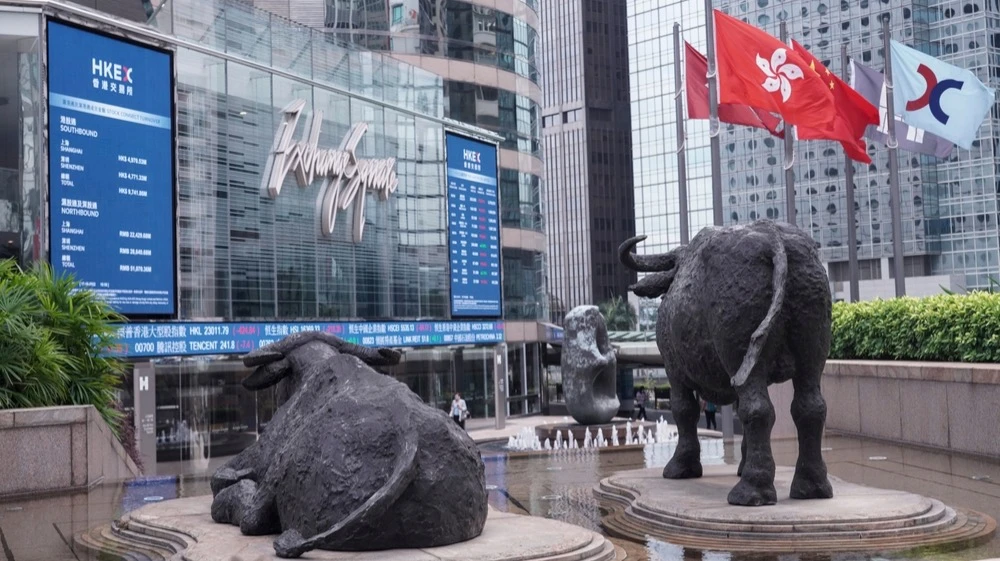 Китайские технологические акции упали: на рынки вернулся пессимизм в отношении торговой сделки между США и Китаем / Фото: ADRIAN3388 / Shutterstock.com