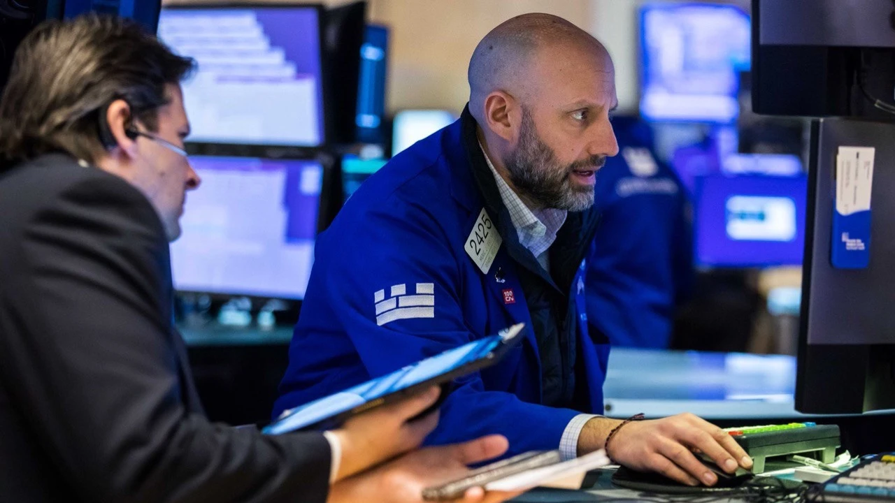 Американские фондовые индексы упали после открытия торгов в пятницу / Фото: X / NYSE