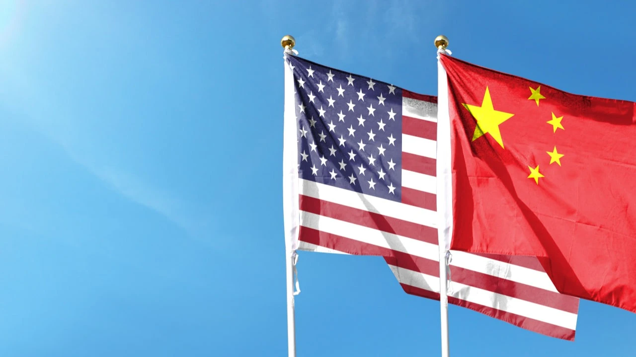 Дональд Трамп сказал, что провел позитивный разговор с главой КНР Си Цзиньпином / Фото: Andy.LIU / Shutterstock.com