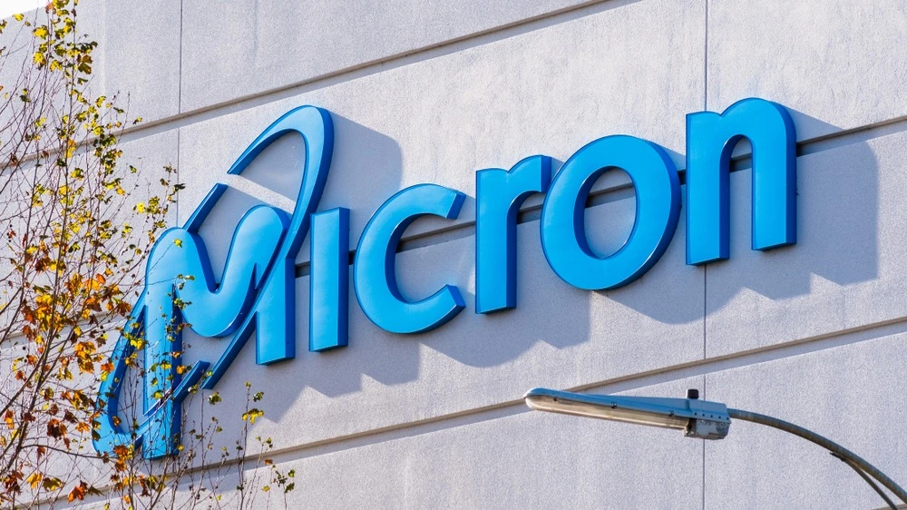 С начала года акции Micron выросли на 37%, в то время как S&P 500 прибавил только порядка 2% / Фото: Sundry Photography/Shutterstock.com