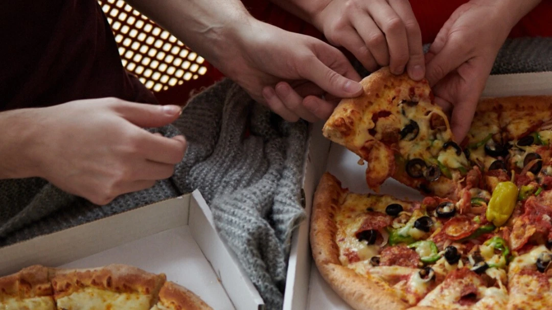 Котировки Papa Johns подскочили после сообщения Reuters о возможной покупке компании с премией почти в 25% / Фото: Facebook/PapaJohnsPolska