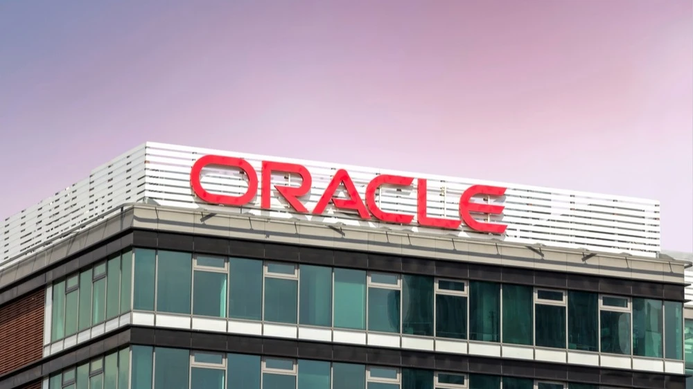 Oracle ожидает, что в 2026 финансовом году выручка от его облачного бизнеса вырастет почти в два раза по сравнению с ростом в 2025-м / Фото: MDart10/Shutterstock.com