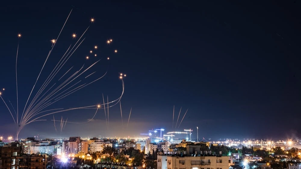 Иран вечером 13 июня нанес ракетный удар по Израилю в ответ на израильские обстрелы / Фото: Vadim Litovchenko / Shutterstock.com