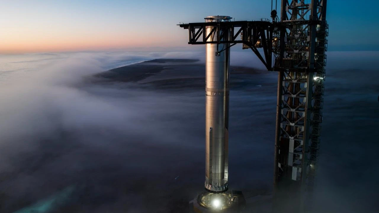 Musks most powerful SpaceX rocket exploded during testing for the fourth time this year