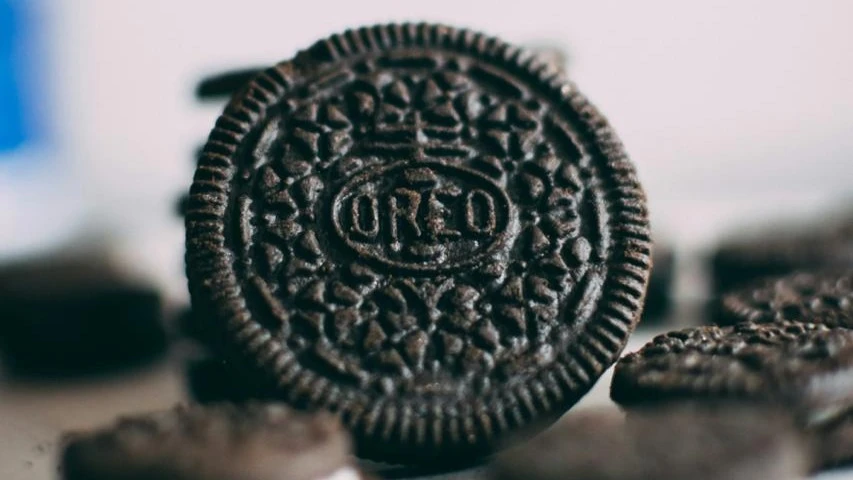 У Mondelez больше конкурентных преимуществ, чем у остальных игроков сектора, считает аналитик Wells Fargo / Фото: Unsplash/Nelly Antoniadou