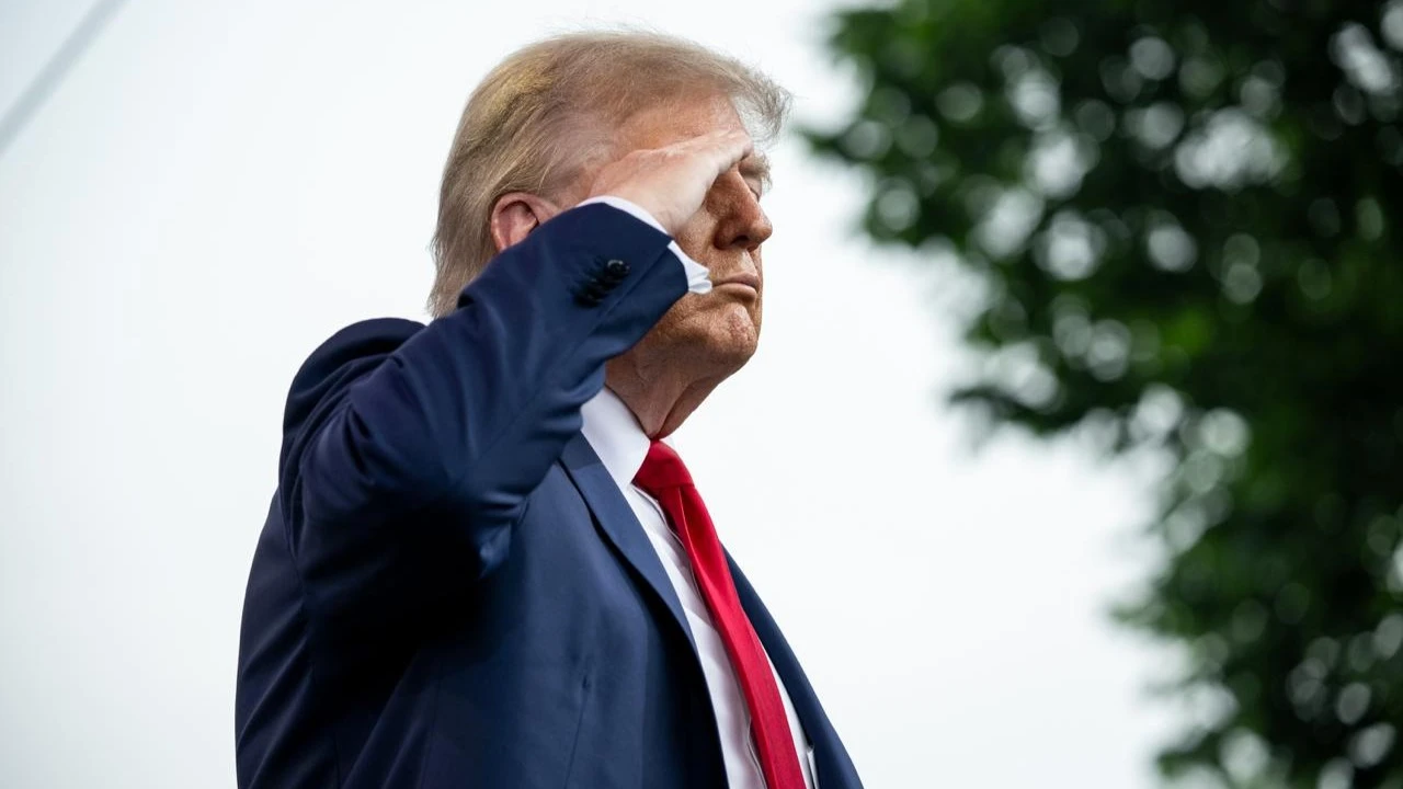 Дональд Трамп заявил, что Иран заранее предупредил США об ударе по их военной базе / Фото: X/The White House