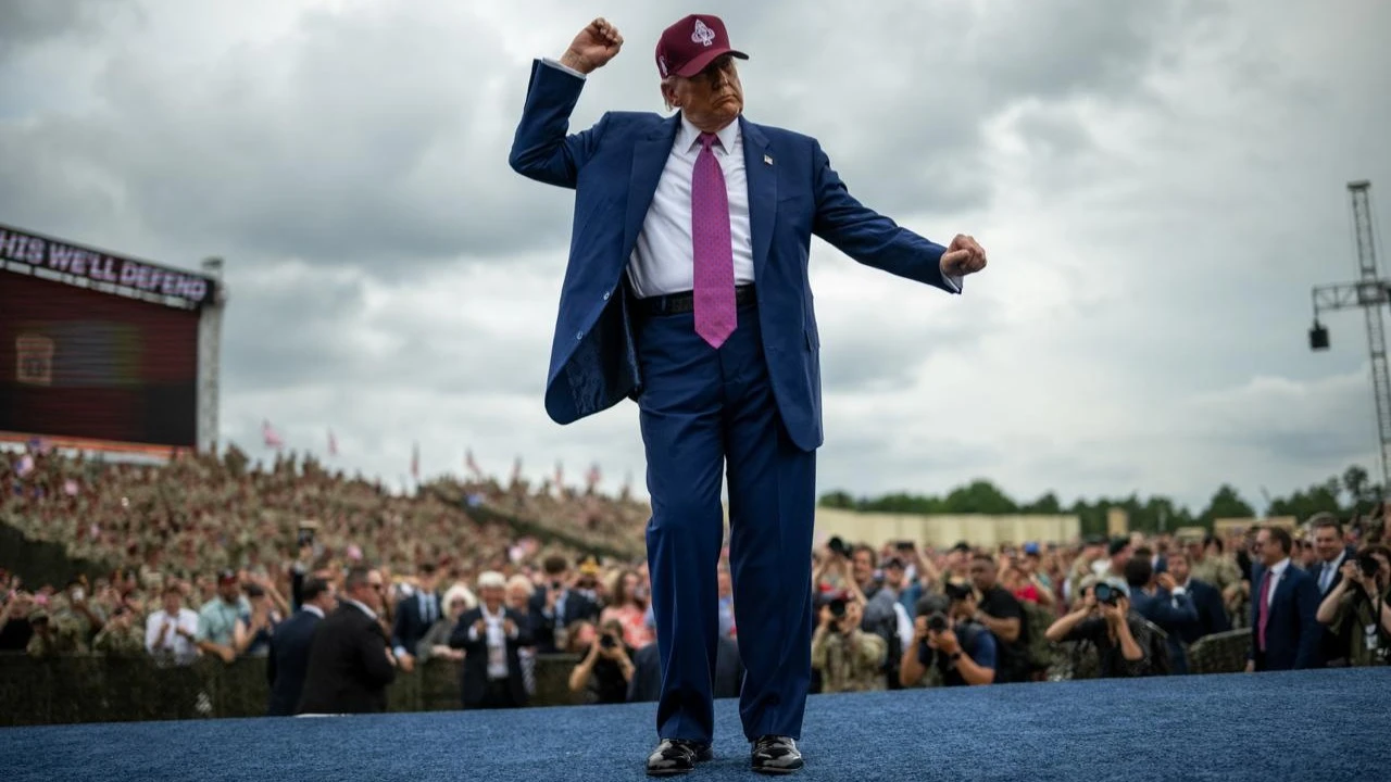 Дональд Трамп заявил о договоренности Израиля и Ирана прекратить огонь / Фото: X/The White House