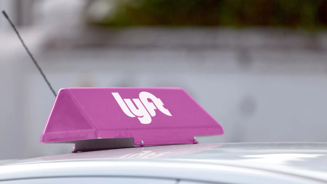 TD Cowen names ride-sharing service Lyft best smidcap idea, upgrades TP and rating