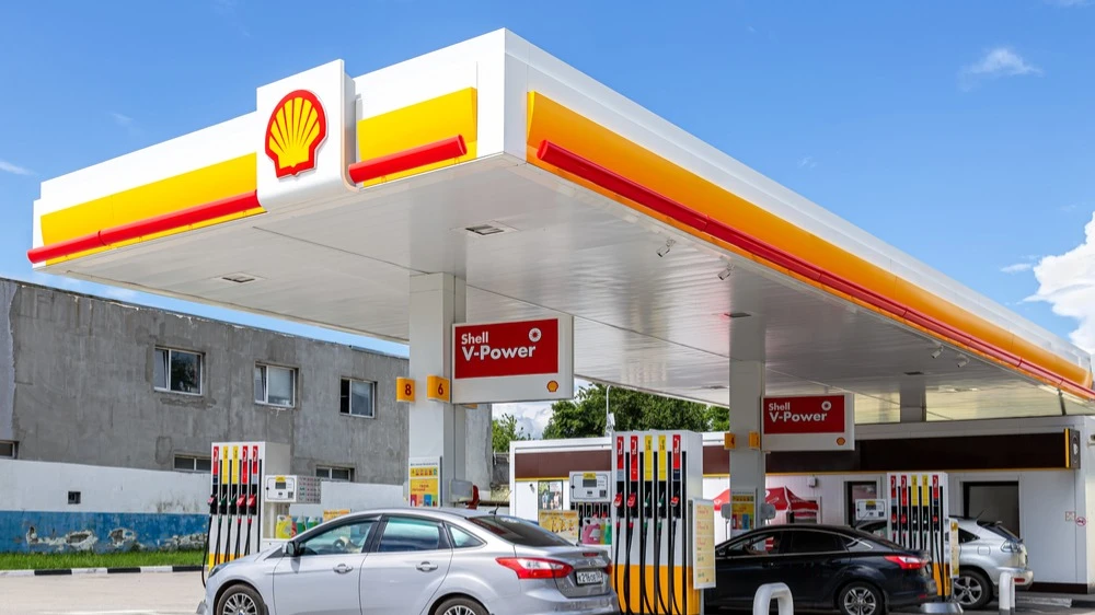Biggest deal of a generation: Shell in talks to buy BP - WSJ