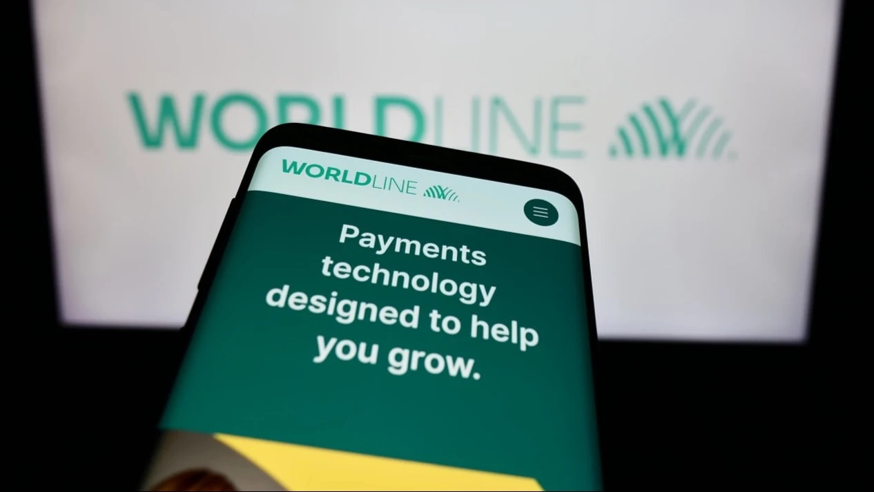 Журналисты-расследователи обнаружили, что компания Worldline обслуживала клиентов из высокорисковых отраслей, игнорируя сигналы о нарушениях. Фото: Shutterstock.com