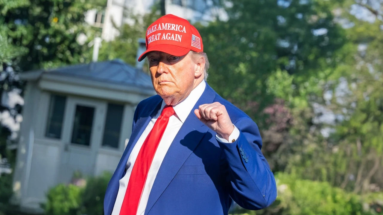 Highlights for the morning: Trumps new duties, risks for Tesla and a boom in ETF investments in Taiwan