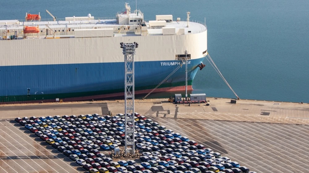 Попытки немецких автопроизводителей напрямую договориться с Дональдом Трампом о снижении пошлин вызывают раздражение в странах Евросоюза / Фото: Stock for you/Shutterstock.com