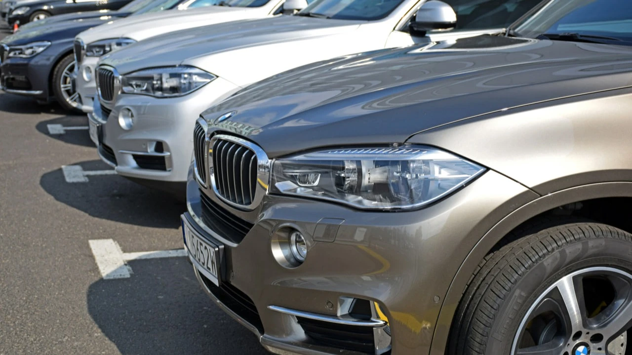 Акции немецких автопроизводителей взлетели после объявления, что США снизят пошлины на японский автопром / Фото: meowKa / Shutterstock.com