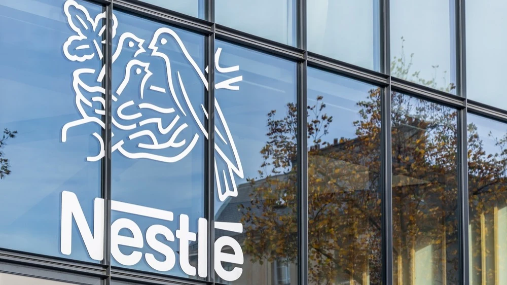 Nestle и ее конкуренты на рынке потребительских товаров пересматривают свои портфели брендов для повышения рентабельности и ускорения роста / Фото: JeanLucIchard / Shutterstock.com
