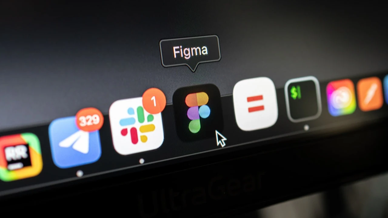 Разработчик платформы для дизайна интерфейсов Figma, который за $20 млрд хотела купить Adobe, намерен привлечь $1 млрд на IPO / Фото: aileenchik / Shutterstock.com