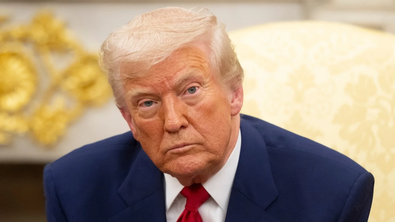 Президент США Дональд Трамп заявил, что разочарован в президенте Путине / Фото: noamgalai / Shutterstock.com