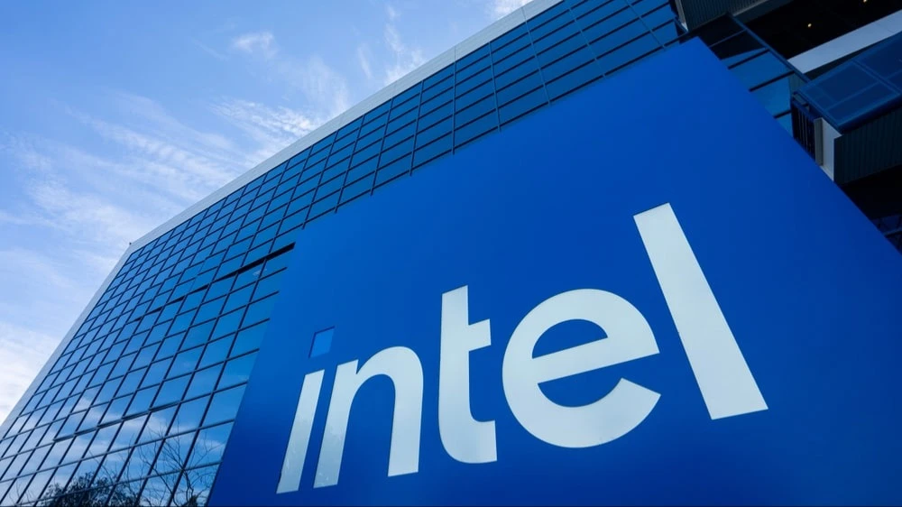 Акции Intel за пять лет потеряли почти 60% стоимости / Фото: Tada Images / Shutterstock.com