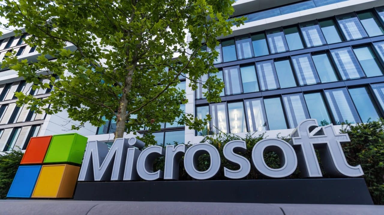Рыночная стоимость Microsoft достигла $4 трлн / Фото: Framalicious / Shutterstock.com