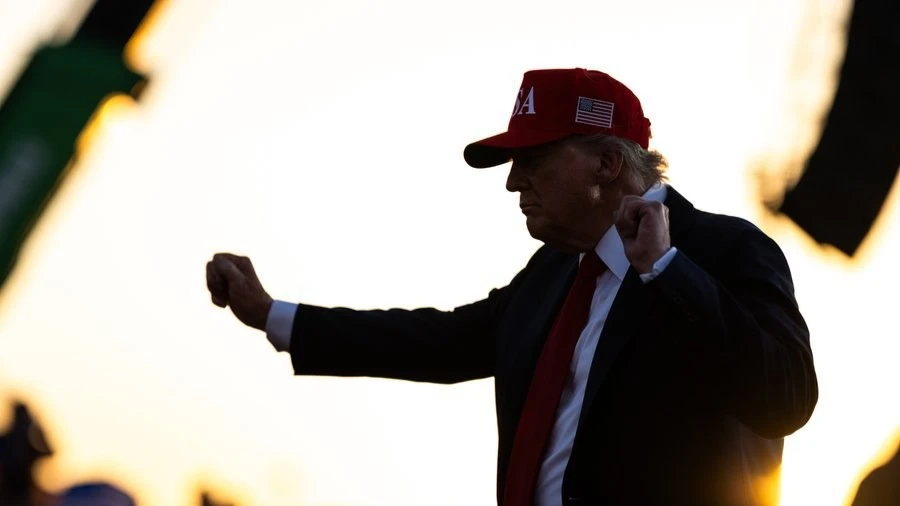 Дональд Трамп ввел новые пошлины в отношении торговых партнеров / Фото: X / POTUS