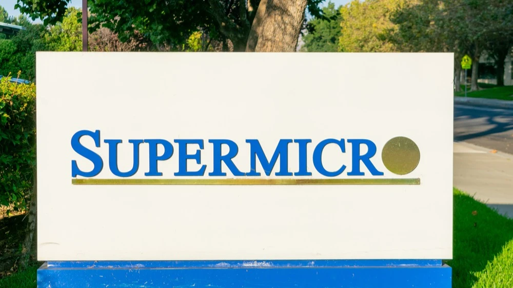 Прогноз производителя серверов Supermicro оказался недостаточно оптимистичным для Уолл-стрит / Фото: Michael Vi / Shutterstock.com