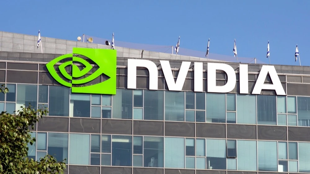 Nvidia отдаст часть выручки от продажи чипов в Китае правительству США / Фото: Igal Vaisman / Shutterstock.com