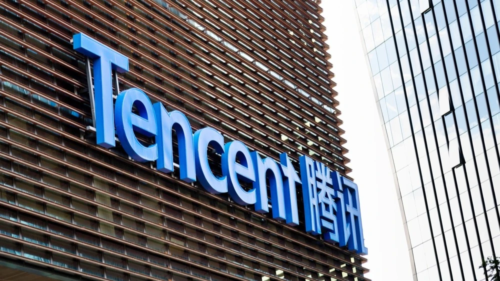 Акции Tencent торгуются с P/E 18 — ниже чем у Meta, Sony и Nintendo / Фото: hxdbzxy/Shutterstock.com